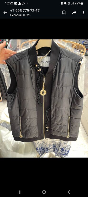 lasagrada куртки: Другие жилеты 4XL (EU 48), цвет - Черный