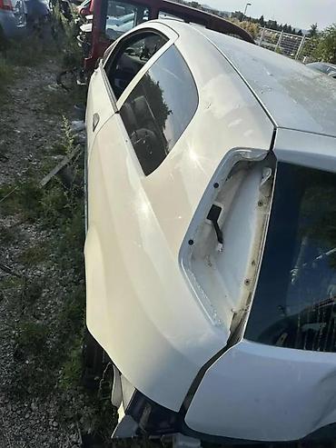 auto upaljač: FIAT GRANDE PUNTO VRATA KRILO FAR STOP RETROVIZOR AMORTIZER | Fiat — 2