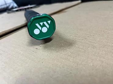 Rekviziti za vežbanje: Yonex Isometric 80 badminton reket - Model: Yonex Isometric 80 — 3