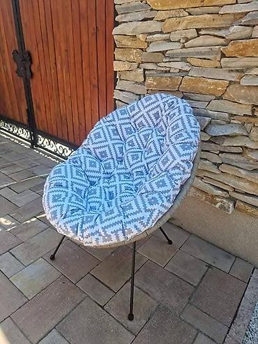 Jastuci: Jastuk gnezdo za stolice
3350 din 
👑
♦ — 6