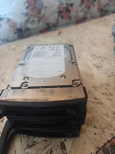 серверы нет: Накопитель для ПК, Б/у, Seagate, HDD, До 128 ГБ, 3.5", Для сервера — 4