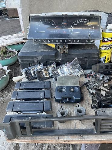 Mazda: Mazda 626: 1985 г., 2 л, Механика, Бензин, Седан — 3