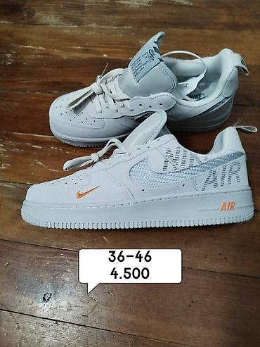 Patike: Nike patike brojevi i cena ispisana na slikama — 7