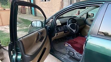 android avto: Suzuki Liana: 2002 г., Хэтчбэк — 2