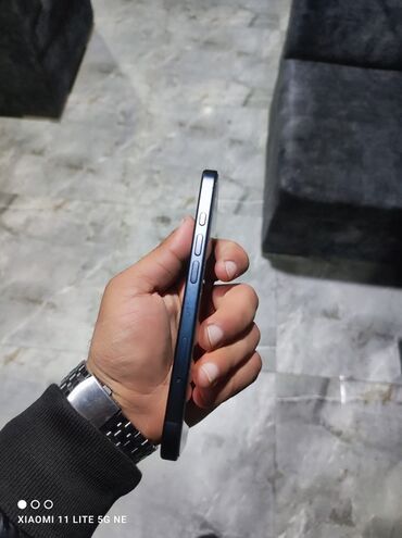 Apple iPhone: IPhone 16, 128 GB — 4