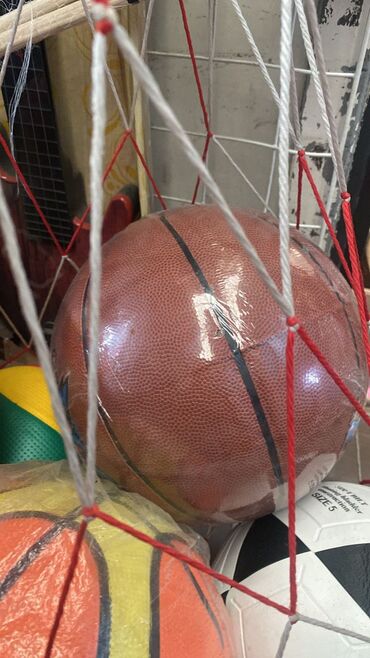 оригинальный волейбольный мяч: Баскетбольные,волейбольные,футбольные мячи