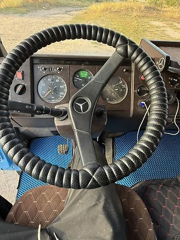 мтз 9: Грузовой автомобиль Mercedes-Benz 814, будка. Машина жакшы сырдакана — 9