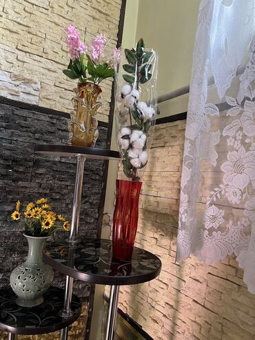 Посуточная аренда комнат: 200 м² — 4