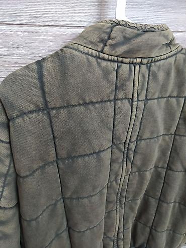 Пуховики и зимние куртки: Продаю шикарнаятеплая,новая,х/б куртка, производство Индия размер — 5