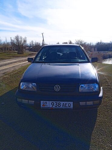 detskij velosiped 8 let dlja devochek: Volkswagen Vento: 1994 г., 1.8 л, Механика, Бензин, Седан