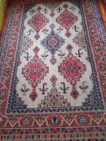 Часы для дома: Ковер Декоративный, Азербайджан