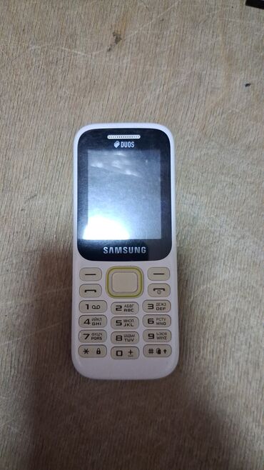 Nokia: Nokia C6, rəng - Qara, Sensor — 42