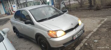 Toyota: Toyota Vitz / Platz / Yaris / Echo: 2000 г., 1.5 л, Автомат, Бензин, Седан