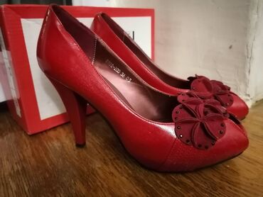 обувь 37 размер: Туфли 37, цвет - Красный