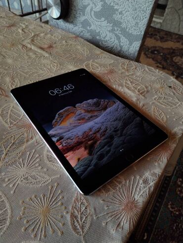 aır pods: Ipad air 2 heç bir problemi yoxdur 128 gb Ehtiyac olmadığına görə