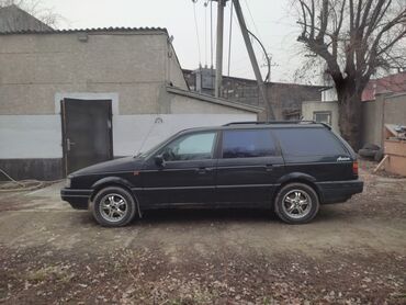 Volkswagen: Volkswagen Passat Variant: 1991 г., 1.8 л, Механика, Универсал — 3