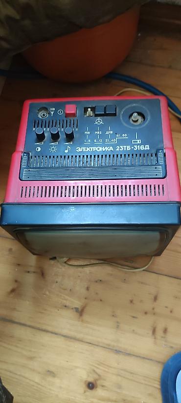 televizor 109 cm: Elektronika 23ТБ-316D portativ ağ-qara televizor - Ekran: təxminən 23 — 2