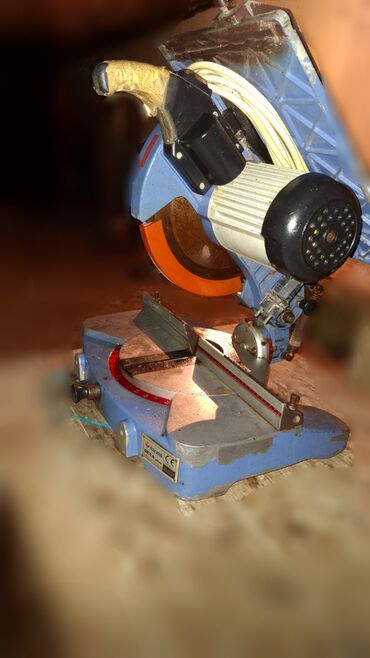 Uqlorezlər: Özçelik marka künc kəsən (mitre) diskli dəzgah - Material: ağac, MDF — 9