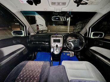 Honda: Honda Stream: 2004 г., 2 л, Автомат, Бензин, Универсал — 10