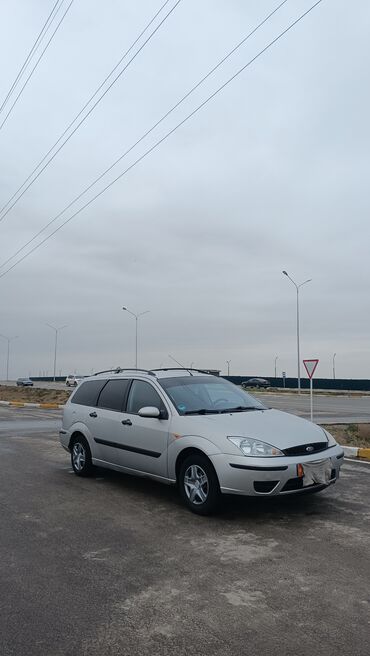 фитт: Ford Focus: 2001 г., 1.5 л, Автомат, Бензин, Универсал