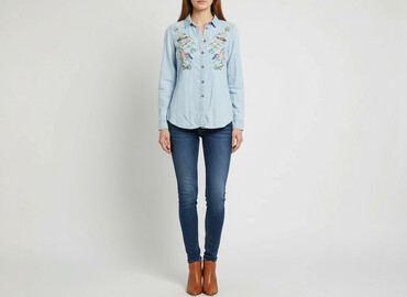 Shirts: Women`s shirt, size S
