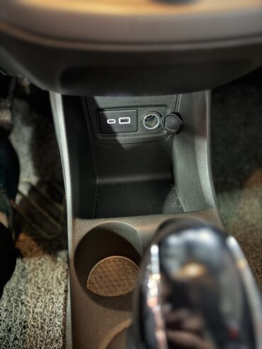 Chevrolet: Chevrolet Spark: 2020 г., Автомат, Бензин — 13