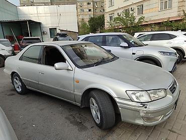 Toyota Camry: 2000 г., 2.2 л, Автомат, Бензин, Седан