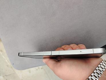 6 ekran: Samsung Galaxy Z Flip 5, rəng - Gümüşü, Simsiz şarj — 2