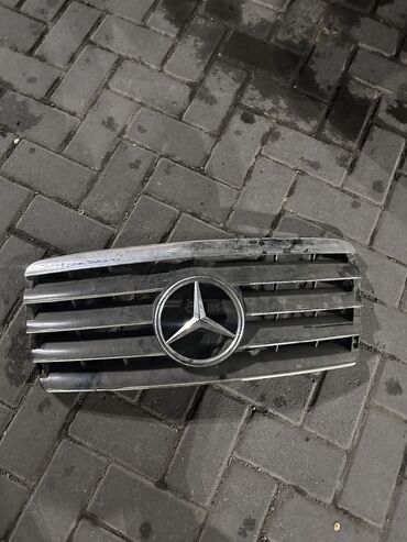 Решетки радиатора: Решетка радиатора Mercedes-Benz Б/у, Оригинал