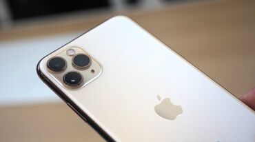 Apple iPhone: IPhone 11 Pro, Б/у, 256 ГБ, Белый, Зарядное устройство, Защитное стекло, Чехол, 77 %