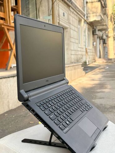 ipone 14 mini: Dell 14 ", Intel Core i5, < 128 GB