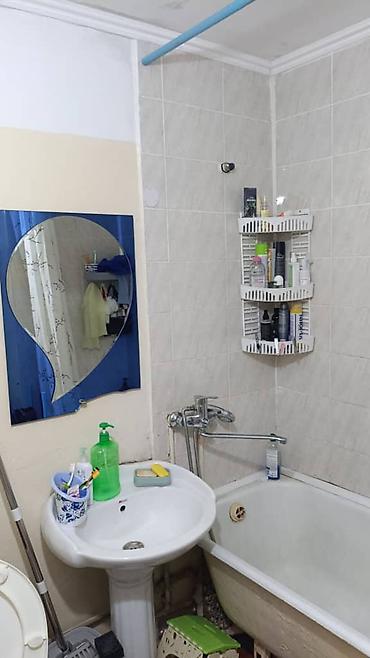 квартира в 4 мкр: 2 комнаты, 44 м², 7 мкр 104 серия, 4 этаж, Требуется ремонт — 4