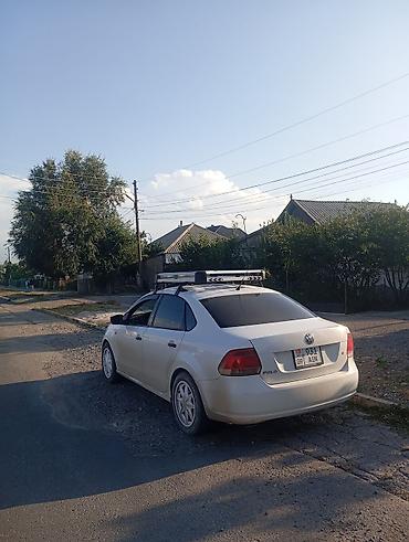 mitsubishi evo 8: Volkswagen Polo: 2012 г., 1.6 л, Механика, Газ, Седан — 4