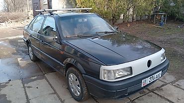 Volkswagen: Volkswagen Passat: 1990 г., Седан — 2