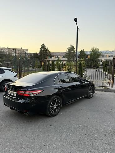 цены на автомобили в бишкеке: Toyota Camry: 2018 г., 2.5 л, Автомат, Бензин, Седан — 4
