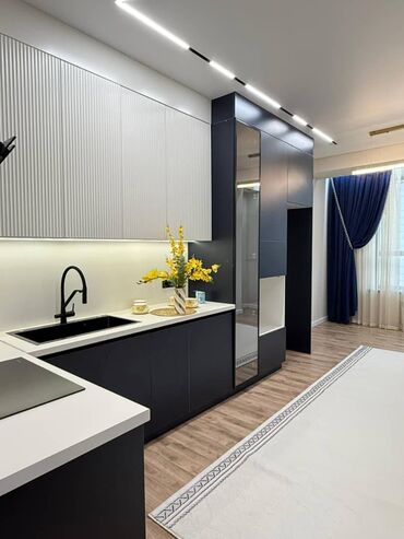 квартиры не дорогие: 3 комнаты, 104 м², Элитка, Евроремонт