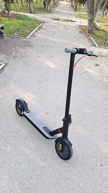 ucuz scooterlar: Elektrik skuter – şəhərdaxili rahat və səssiz hərəkət üçün - Rəng — 2