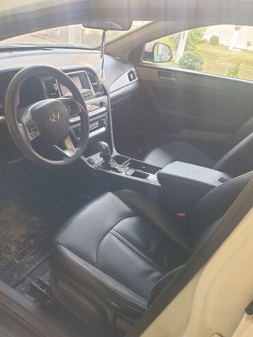 Hyundai: Hyundai Sonata: 2019 г., 2 л, Автомат, Газ, Седан — 6