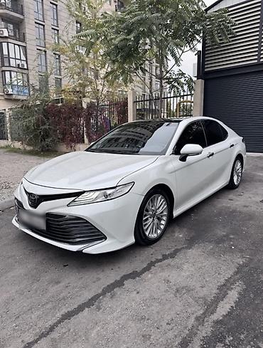 Toyota: Toyota Camry: 2020 г., 2.5 л, Автомат, Бензин, Седан — 2