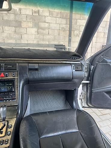 Mercedes-Benz: Mercedes-Benz E-Class: 1998 г., 4.3 л, Автомат, Газ, Седан — 11