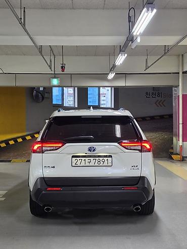 awd: Toyota RAV4: 2021 г., Гибрид, Кроссовер — 6