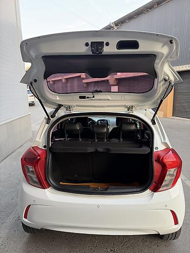 ежемесячно: Chevrolet Spark: 2019 г., 1 л, Автомат, Бензин, Хэтчбэк — 4