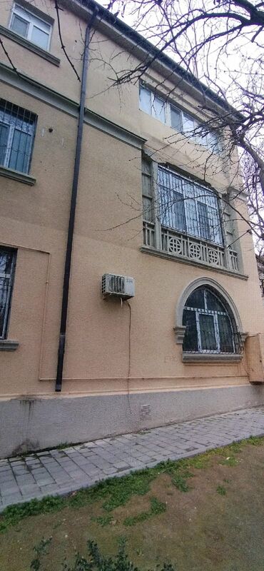 Köhnə tikili: Bakı, Bayıl, 2 otaqlı, Köhnə tikili, m. Sahil, 65 kv. m — 1