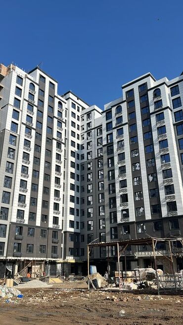 Продажа квартир: 3 комнаты, 104 м², Элитка, 4 этаж, ПСО (под самоотделку)