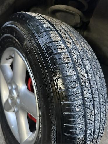 nisan x trel: Nissan X-Trail, ağ rəng, 5 qapı SUV/crossover. Özəlliklər: - Güclü və — 9