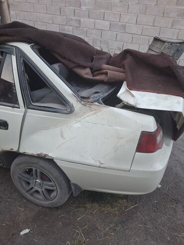 хюндай соната нью райс: Автомобиль Daewoo Nexia белого цвета, четырехдверный седан. Оснащен
