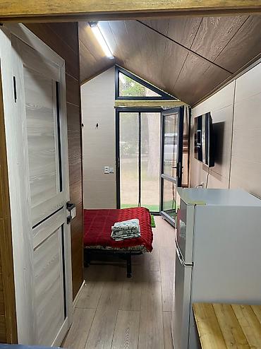 Иссык-Куль 2026: Коттедж, барн хаус ЦО Рахат, Кара-Ой (Долинка), Охраняемая территория, Парковка, стоянка — 13