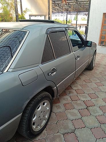 купить мерс с: Mercedes-Benz W124: 1992 г., 2 л, Механика, Бензин, Седан — 9