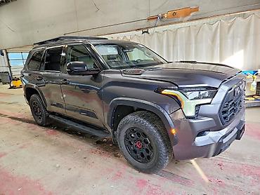секвойя: Toyota Sequoia: 2023 г., Гибрид, Внедорожник — 8