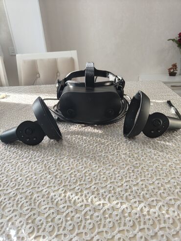 işlənmiş pitminutka: HP VR eynek HP Reverb g2 Virtual realliq cox idealdir yeni kimidir
